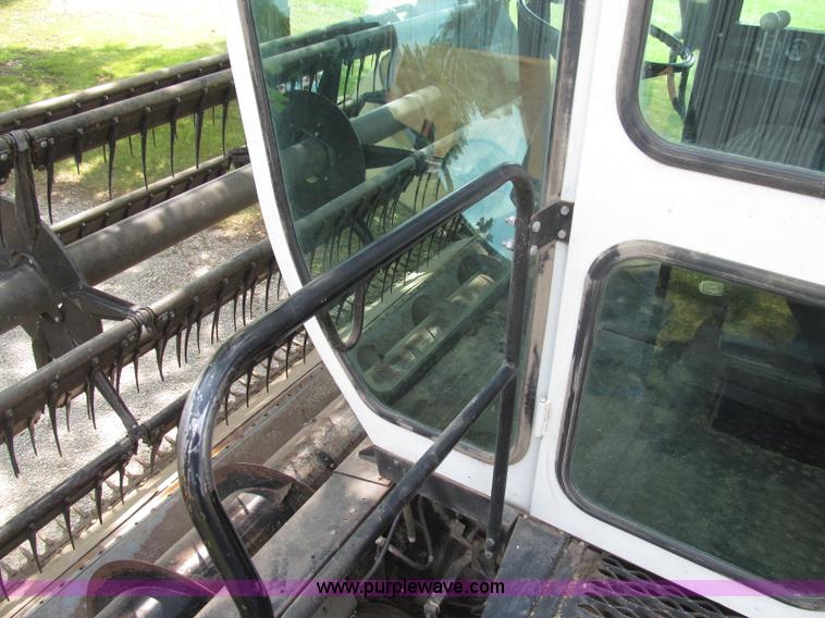 image for item I8986 1978 Allis-Chalmers Gleaner K2 combine