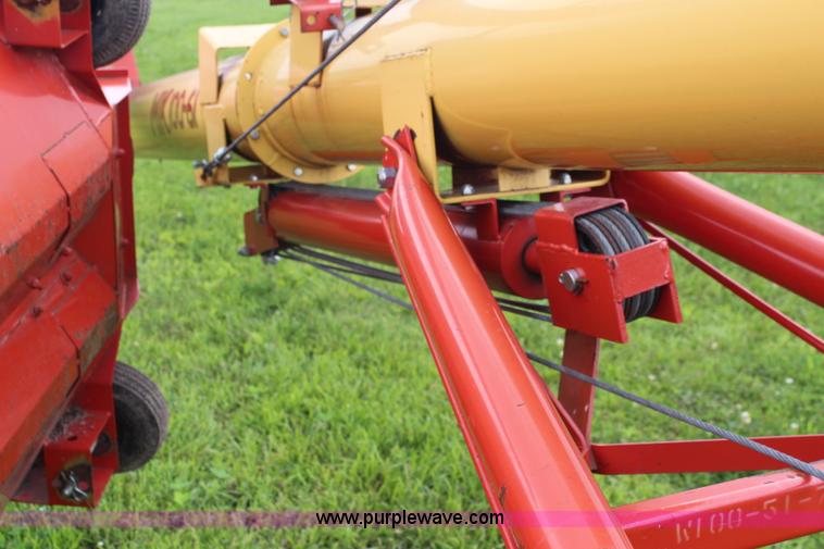 image for item J1062 Westfield MK100-61 grain auger