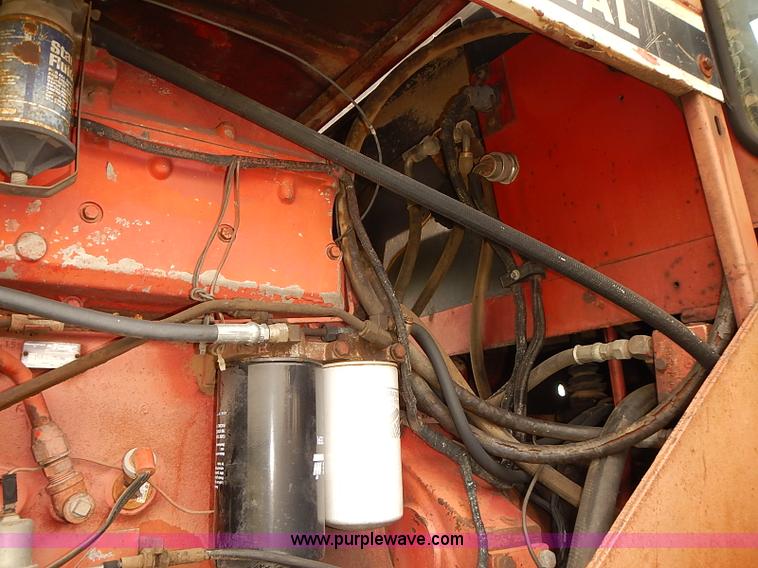 image for item J1124 1978 International 4386 tractor