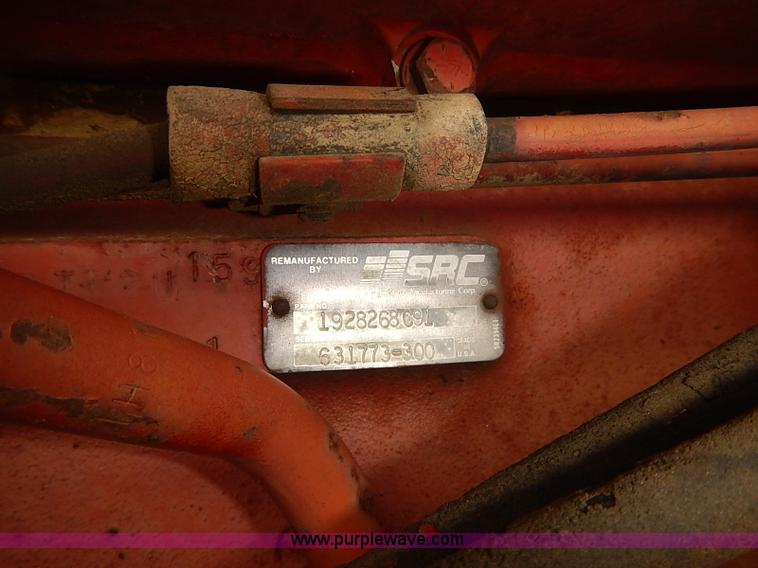 image for item J1124 1978 International 4386 tractor