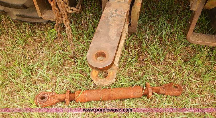 image for item J1124 1978 International 4386 tractor