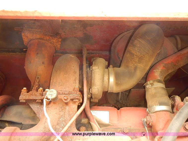 image for item J1124 1978 International 4386 tractor