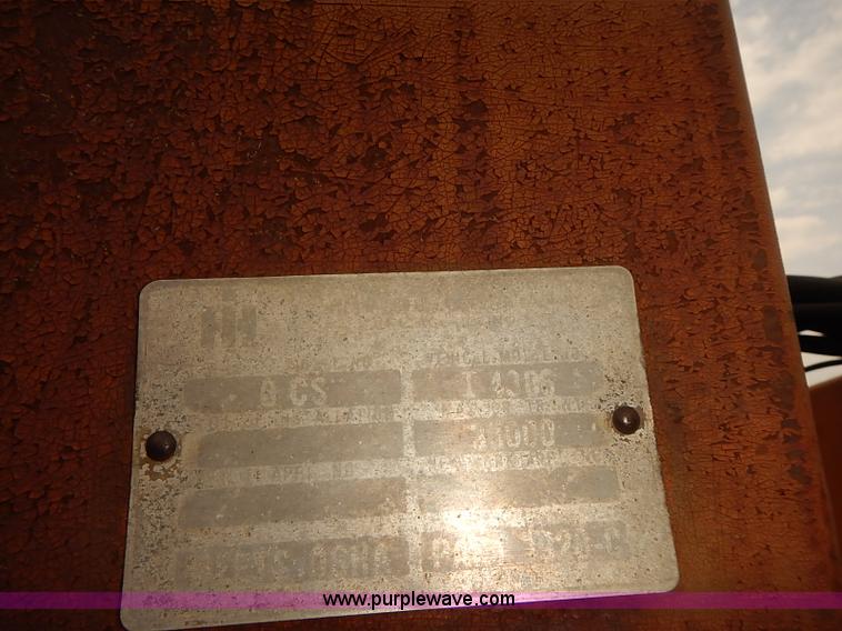 image for item J1124 1978 International 4386 tractor