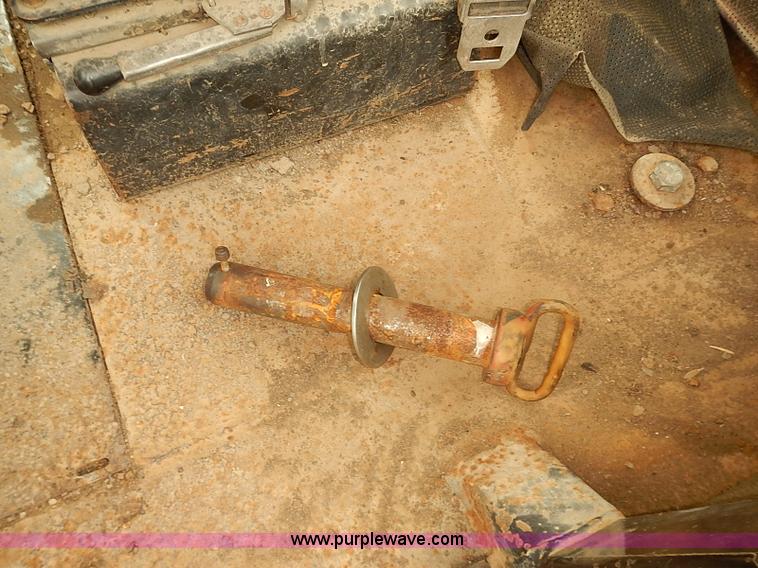 image for item J1124 1978 International 4386 tractor