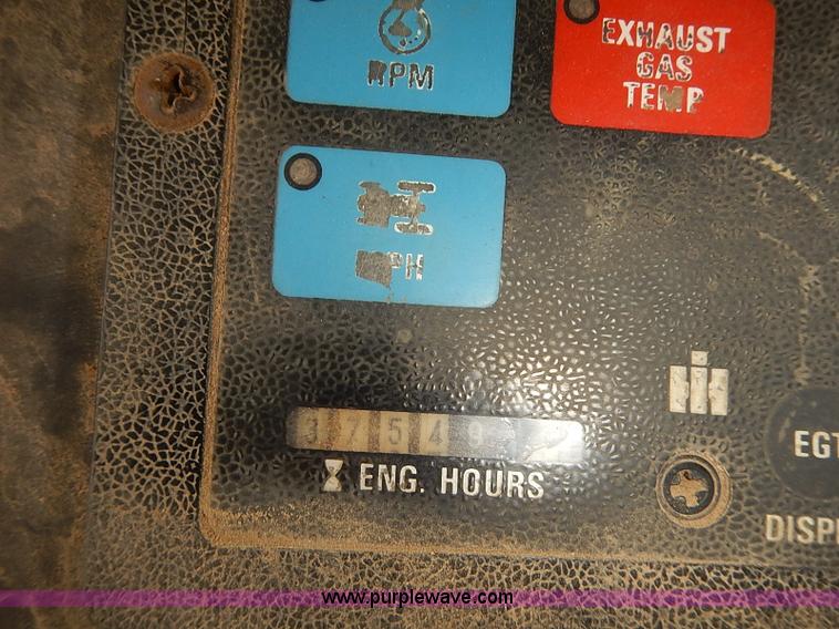 image for item J1124 1978 International 4386 tractor