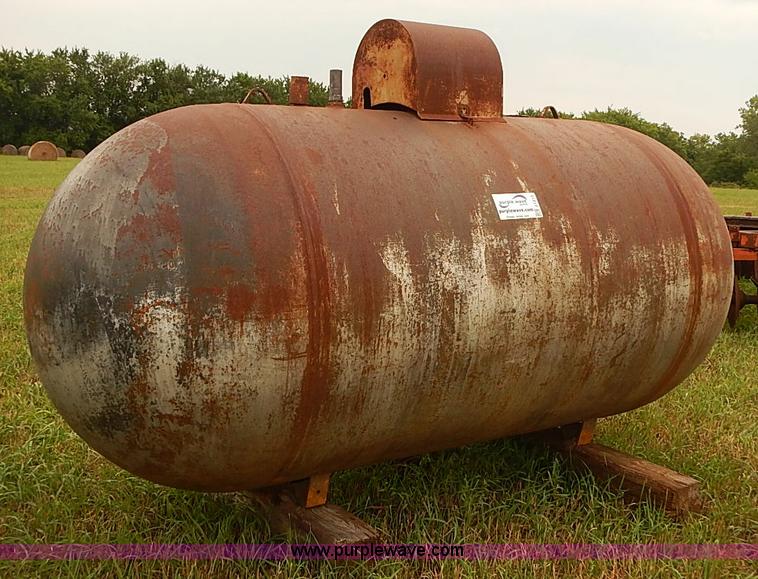 1 000 Gallon Propane Tank In Paola KS Item J1213 Sold Purple Wave