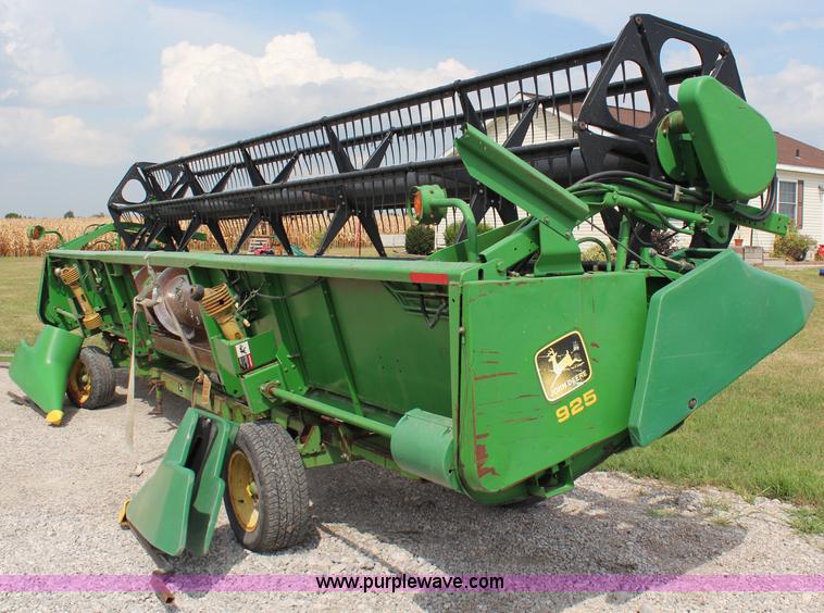 image for item J2009 1997 John Deere 925 flex platform head