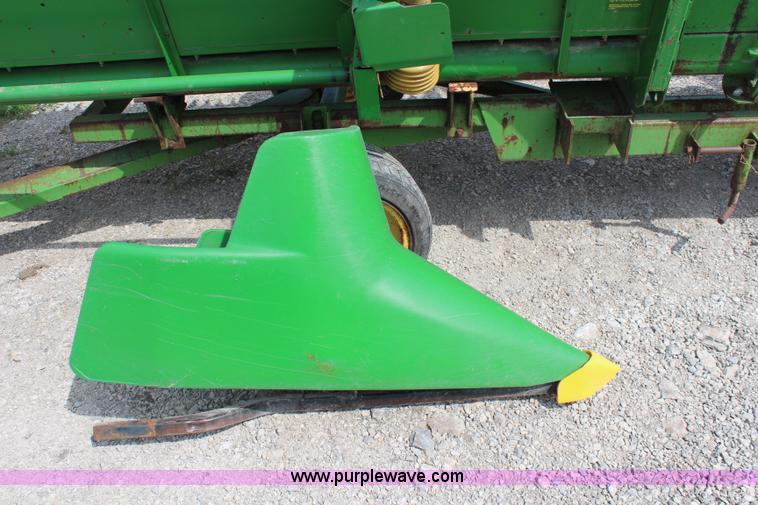 image for item J2009 1997 John Deere 925 flex platform head