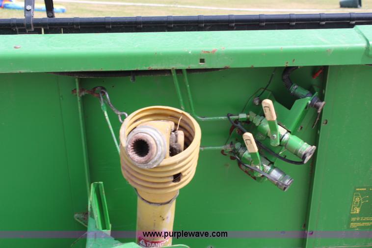 image for item J2009 1997 John Deere 925 flex platform head