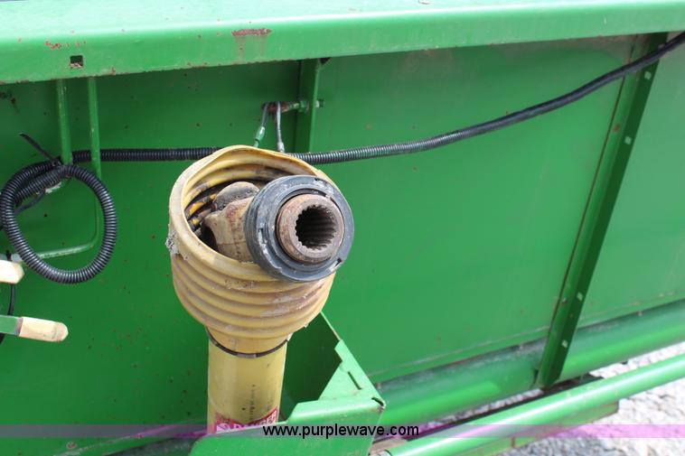 image for item J2009 1997 John Deere 925 flex platform head