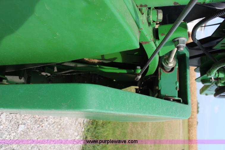 image for item J2009 1997 John Deere 925 flex platform head
