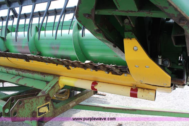 image for item J2009 1997 John Deere 925 flex platform head