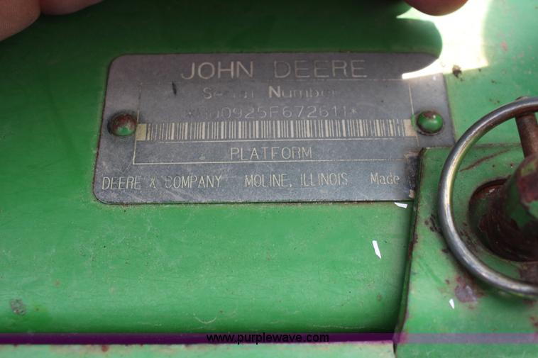 image for item J2009 1997 John Deere 925 flex platform head