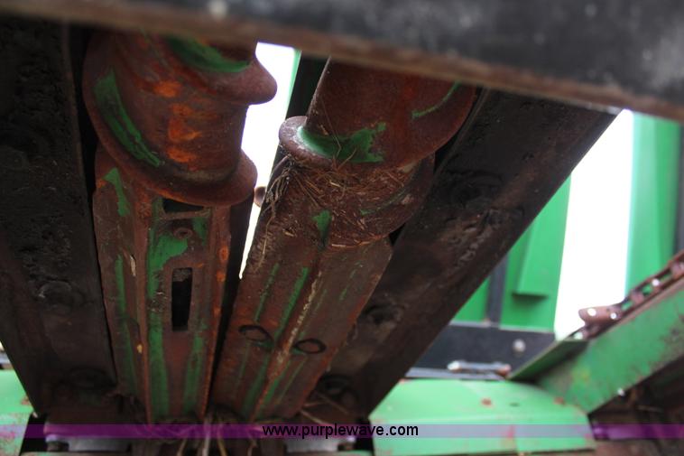 image for item J2010 John Deere corn head