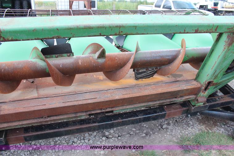 image for item J2010 John Deere corn head