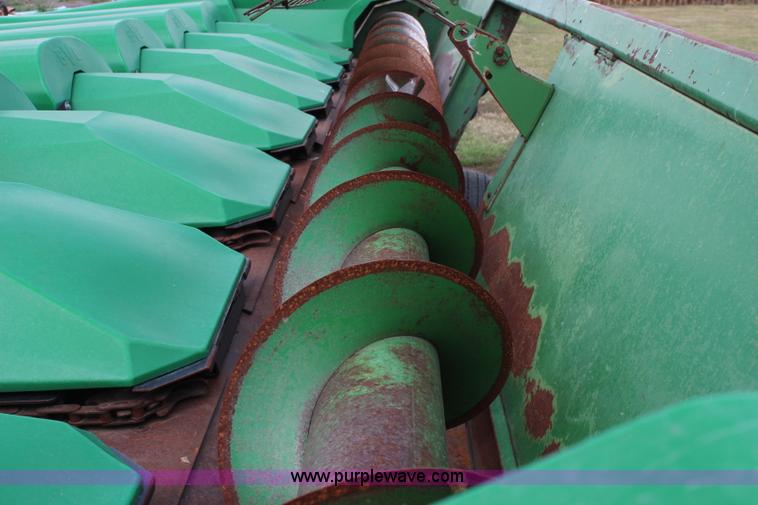 image for item J2010 John Deere corn head