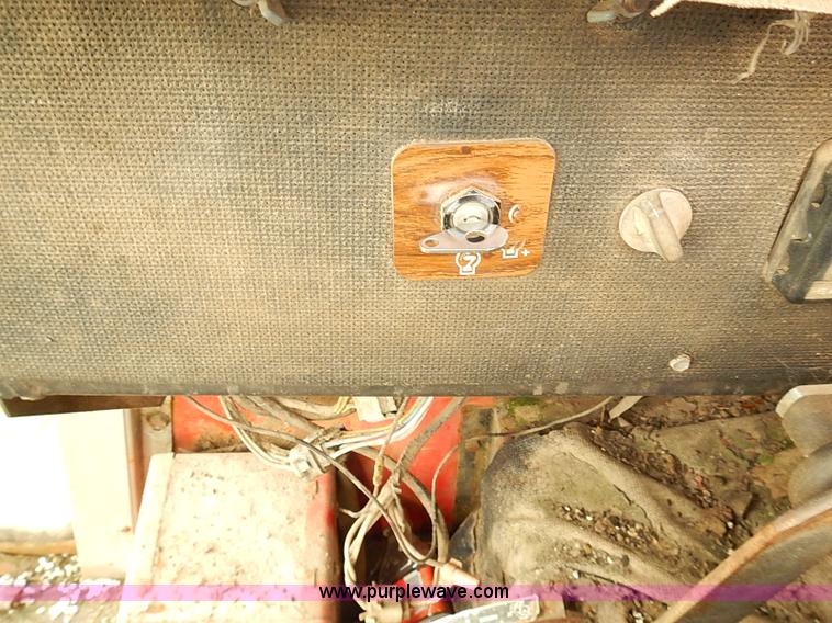 image for item J2062 Massey Ferguson 750 combine