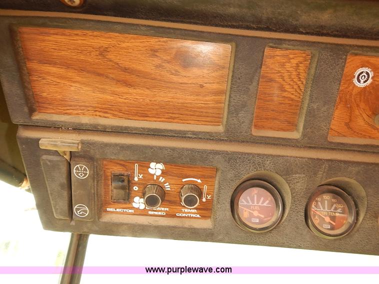 image for item J2062 Massey Ferguson 750 combine