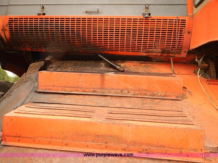 image for item J2062 Massey Ferguson 750 combine