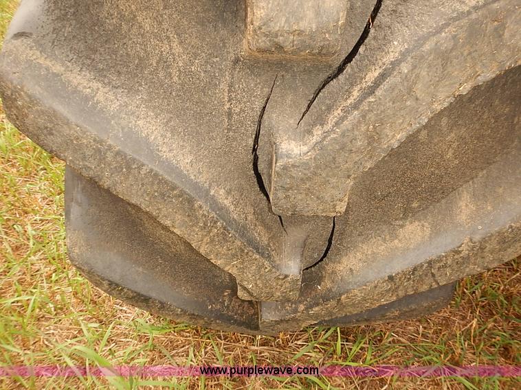 image for item J2062 Massey Ferguson 750 combine