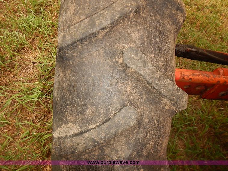 image for item J2062 Massey Ferguson 750 combine