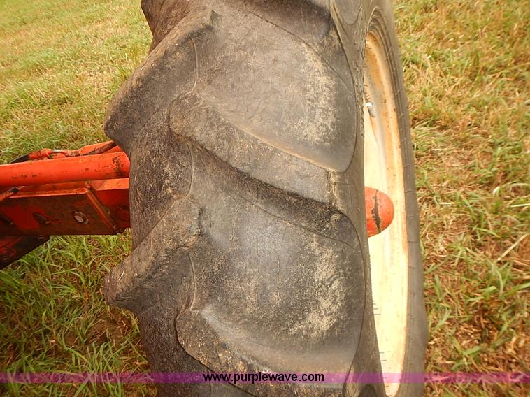 image for item J2062 Massey Ferguson 750 combine