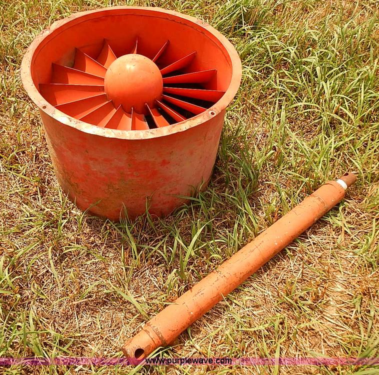 image for item J2062 Massey Ferguson 750 combine