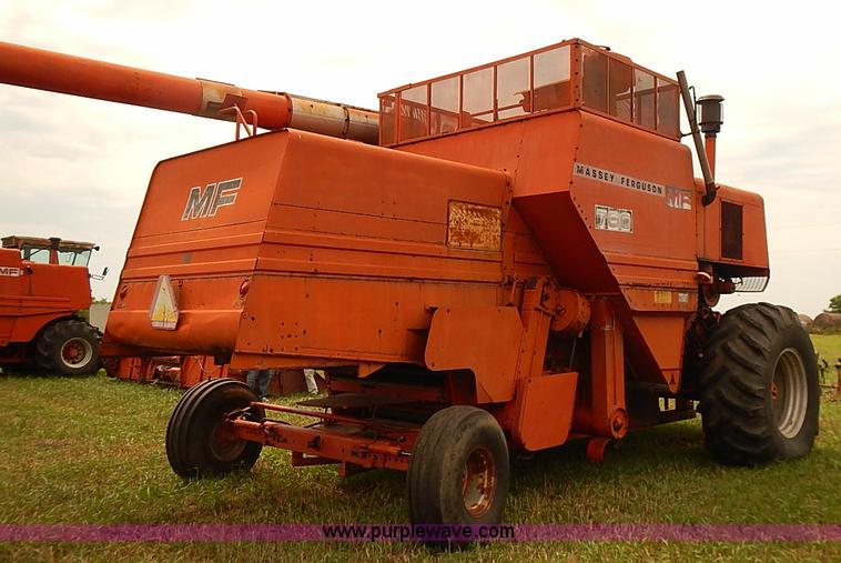 image for item J2075 Massey Ferguson 760 combine