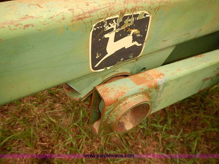 image for item J2114 John Deere 331 disk