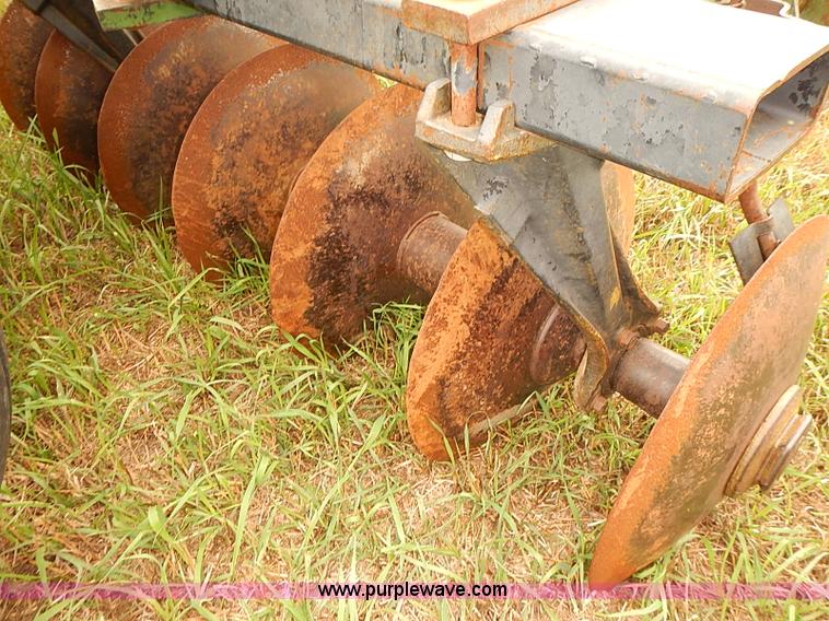 image for item J2114 John Deere 331 disk