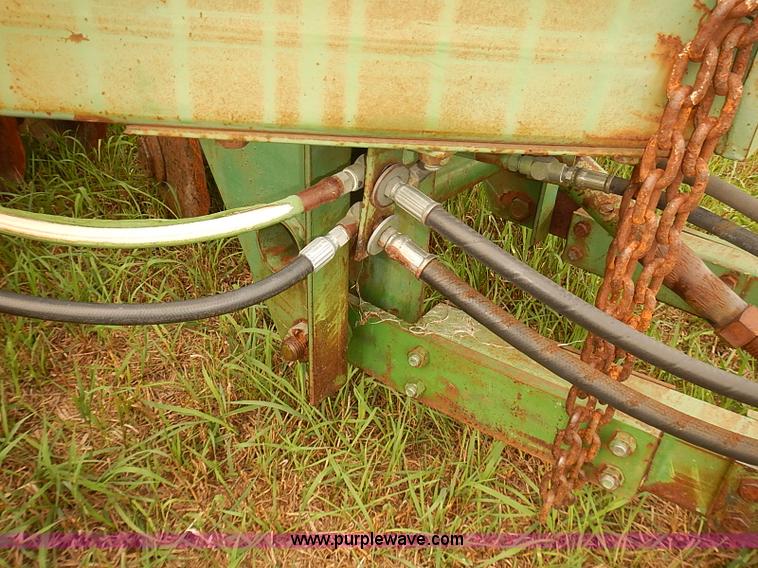 image for item J2114 John Deere 331 disk