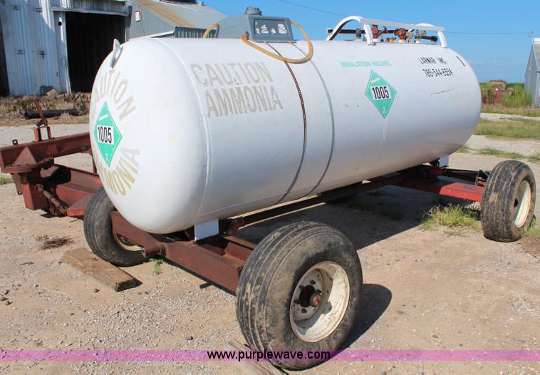 image for item J2152 Anhydrous tank with running gear
