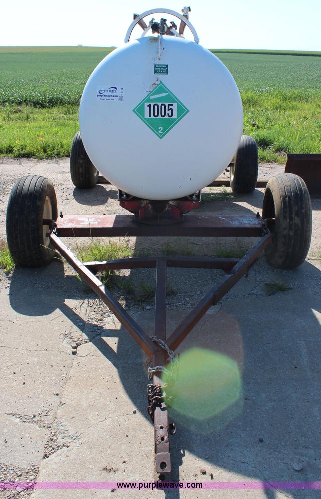 image for item J2152 Anhydrous tank with running gear