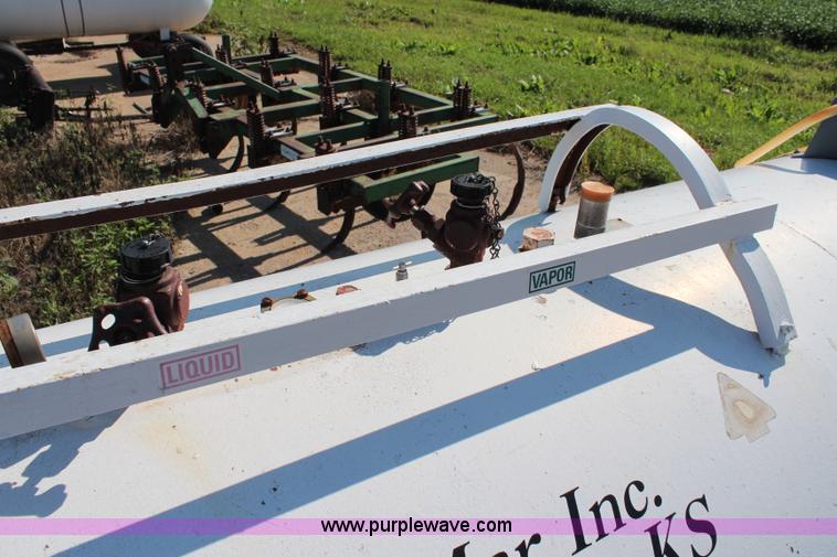 image for item J2152 Anhydrous tank with running gear