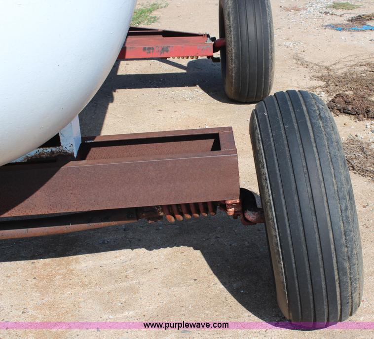 image for item J2153 Anhydrous tank with running gear