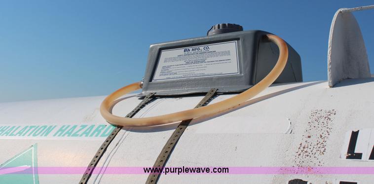 image for item J2153 Anhydrous tank with running gear