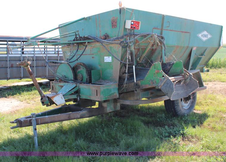 image for item J2154 Henke H14 mixer wagon