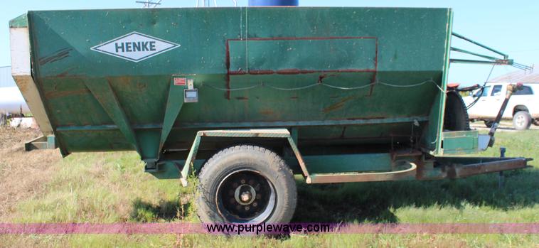 image for item J2154 Henke H14 mixer wagon