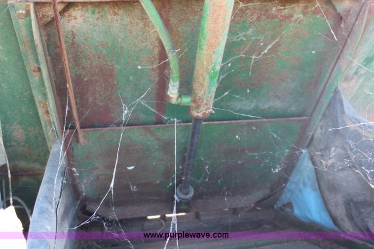 image for item J2154 Henke H14 mixer wagon