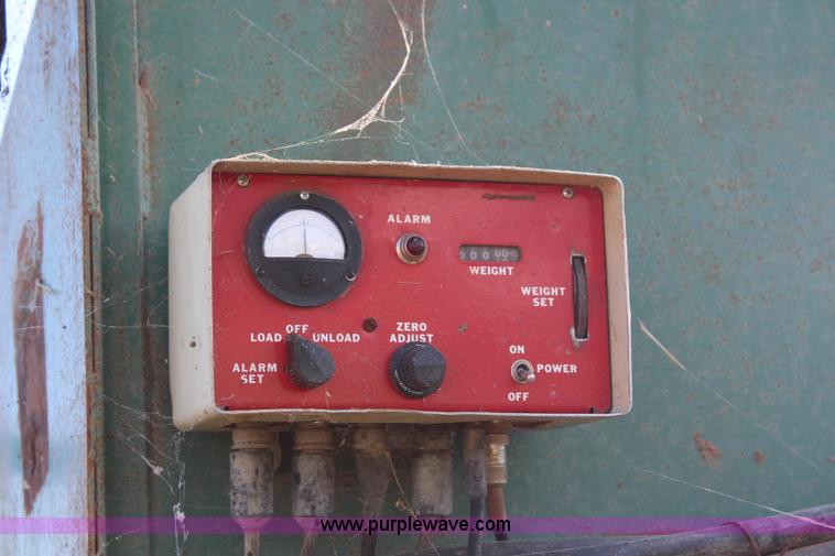 image for item J2154 Henke H14 mixer wagon