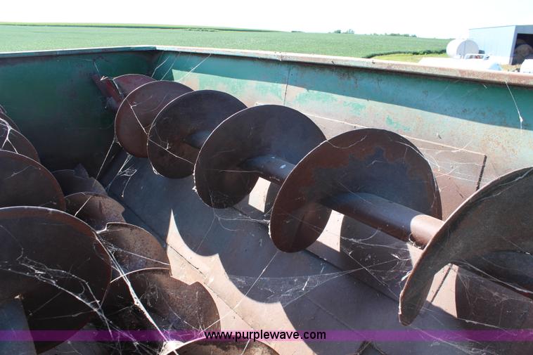 image for item J2154 Henke H14 mixer wagon