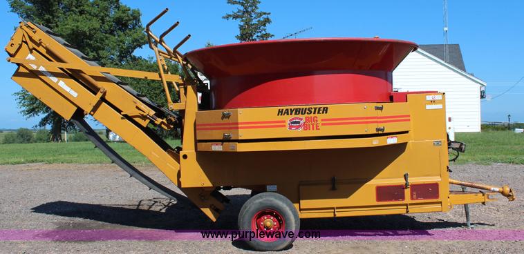 image for item J2157 HayBuster H1000 Big Bite tub grinder