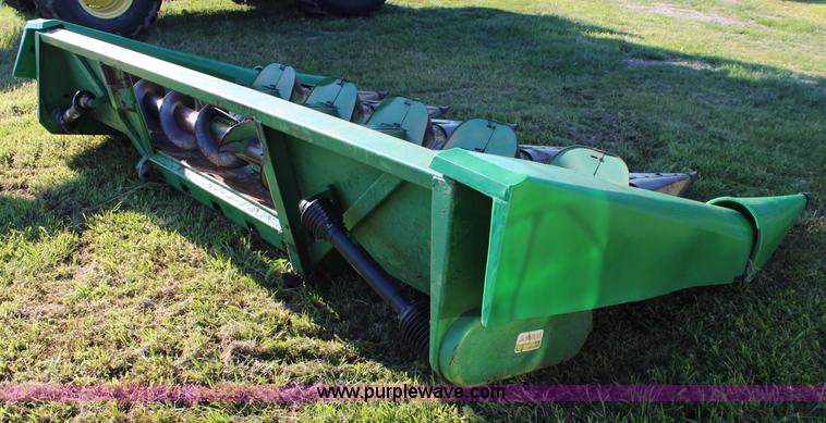 image for item J2168 1987 John Deere 643 corn head