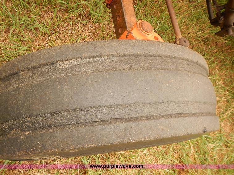 image for item J2180 1966 Allis Chalmers D17 Series IV tractor