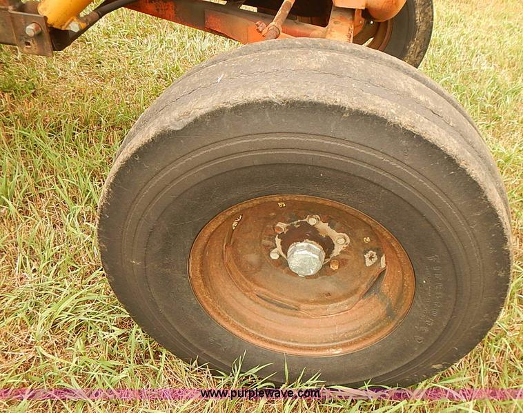 image for item J2180 1966 Allis Chalmers D17 Series IV tractor