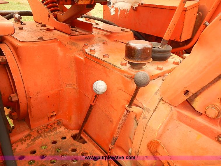 image for item J2180 1966 Allis Chalmers D17 Series IV tractor