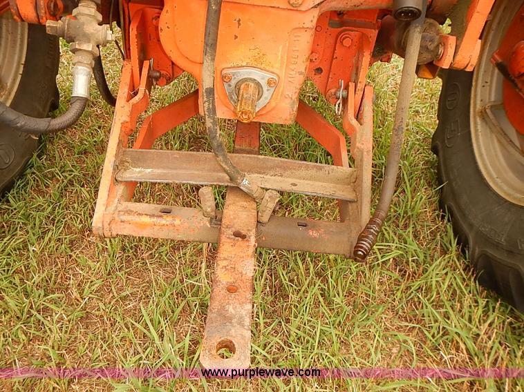 image for item J2180 1966 Allis Chalmers D17 Series IV tractor