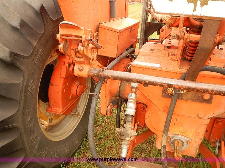 image for item J2180 1966 Allis Chalmers D17 Series IV tractor