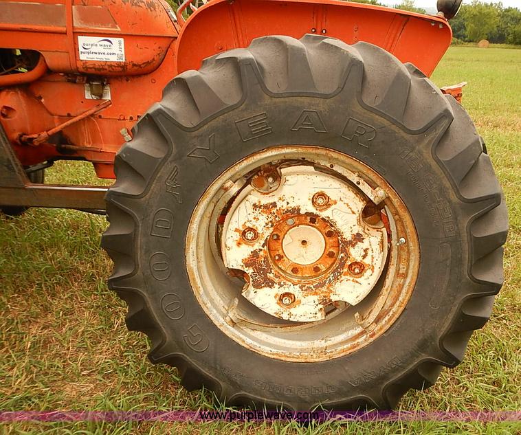 image for item J2180 1966 Allis Chalmers D17 Series IV tractor