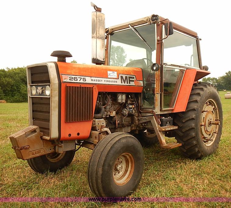 image for item J2181 1981 Massey Ferguson 2675 tractor